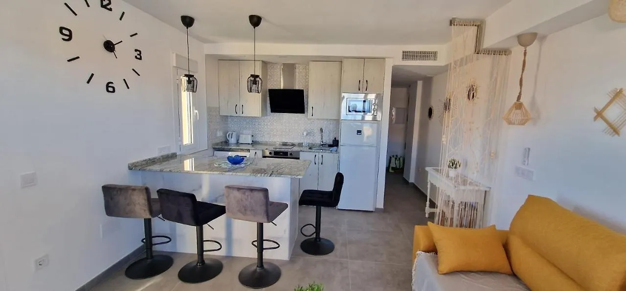 Acogedor,Apartamento.Piscina, Vistas, Terraza Benalmádena 0*,  Spanien